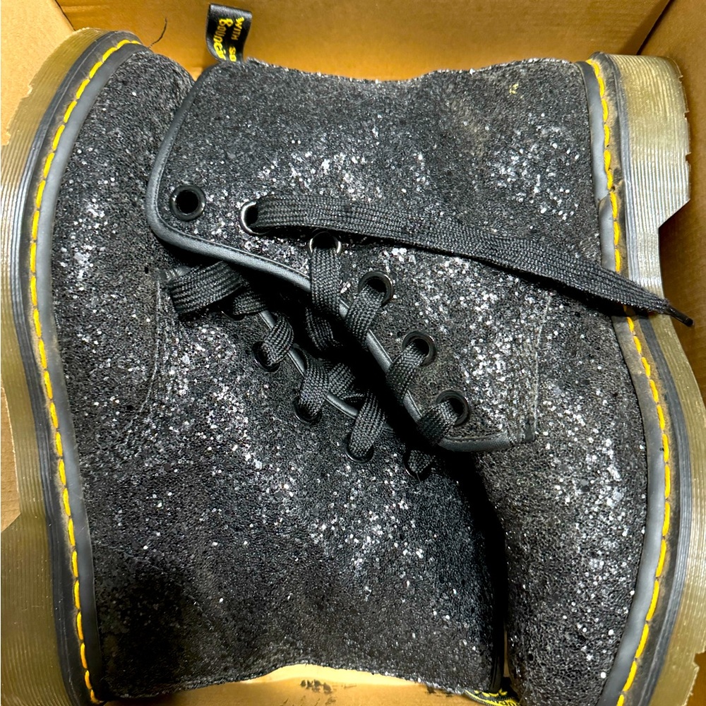 1460 Farrah Dr Martin glitter Boots. Size 10 women. They run a little big.